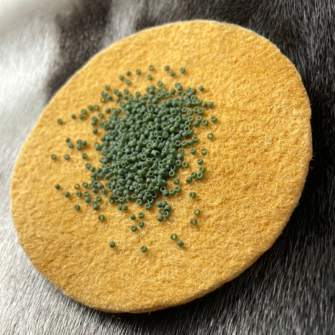 11/0 Miyuki Delica - Emerald Matte