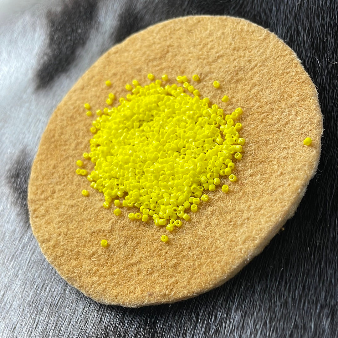 11/0 Miyuki Delica - Yellow