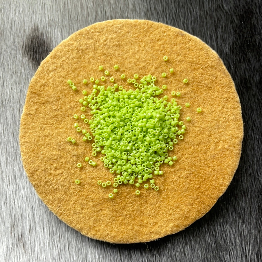 11/0 Miyuki Delica - Chartreuse