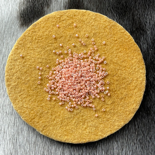 11/0 Miyuki Delica - Peach