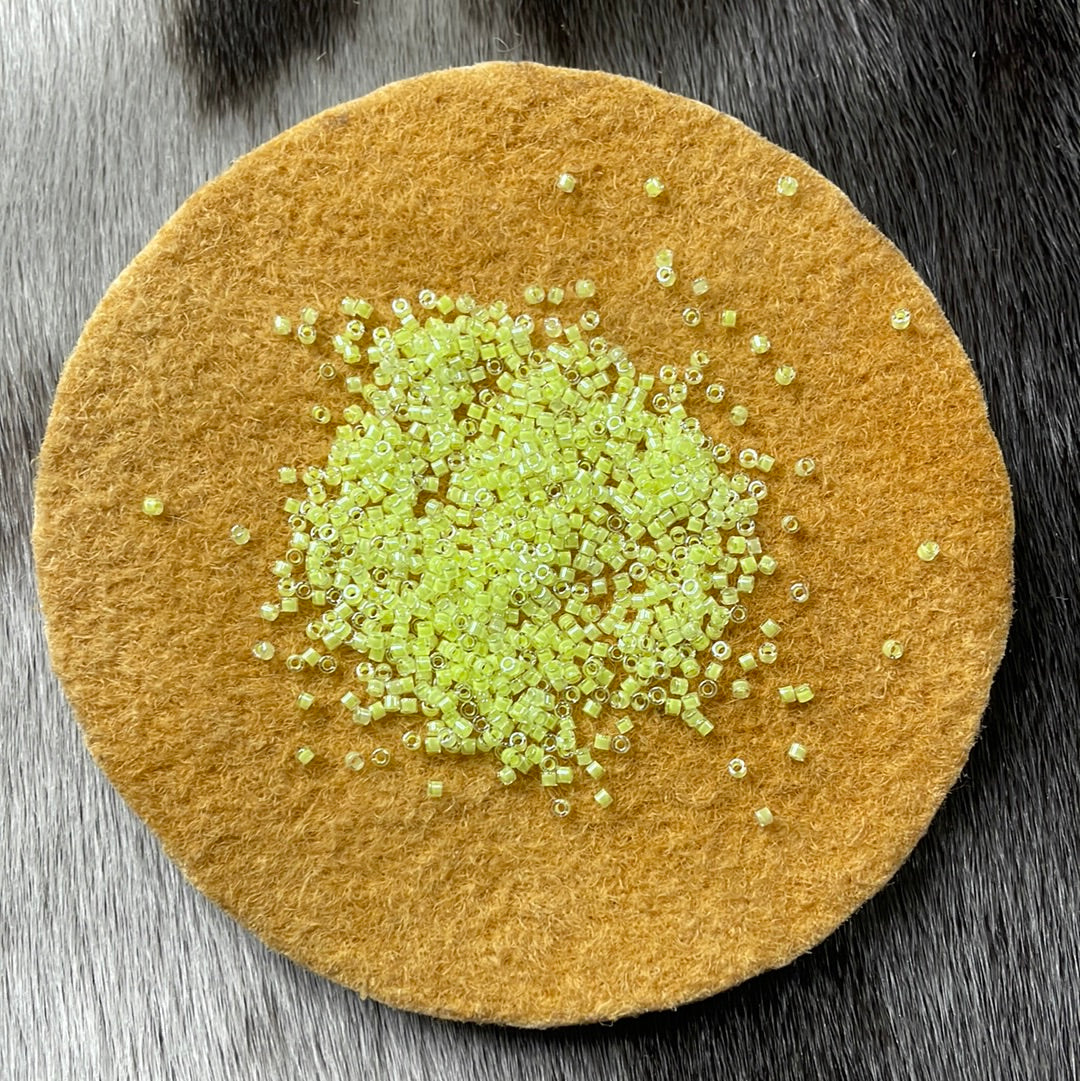 11/0 Miyuki Delica - Limeade luminous