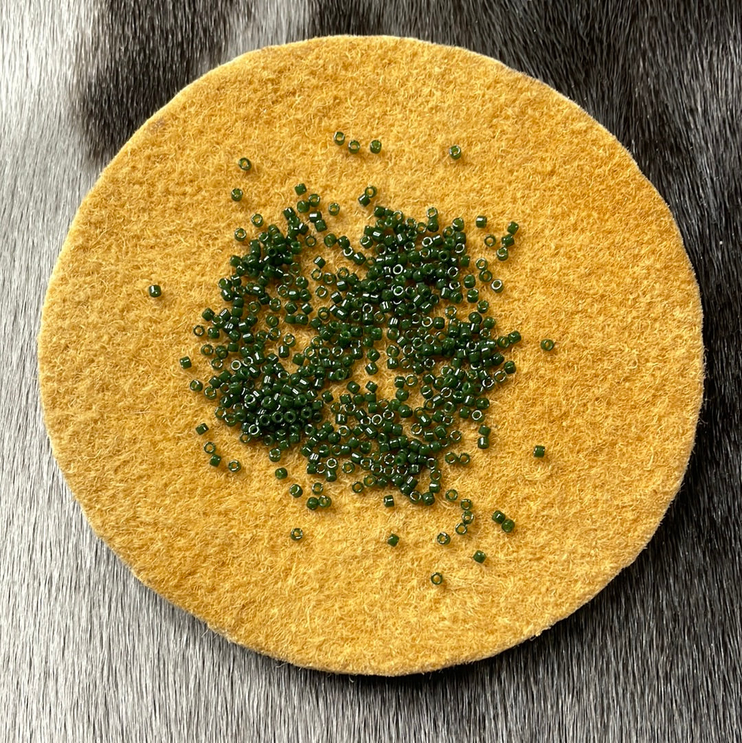 11/0 Miyuki Delica - Forest Green