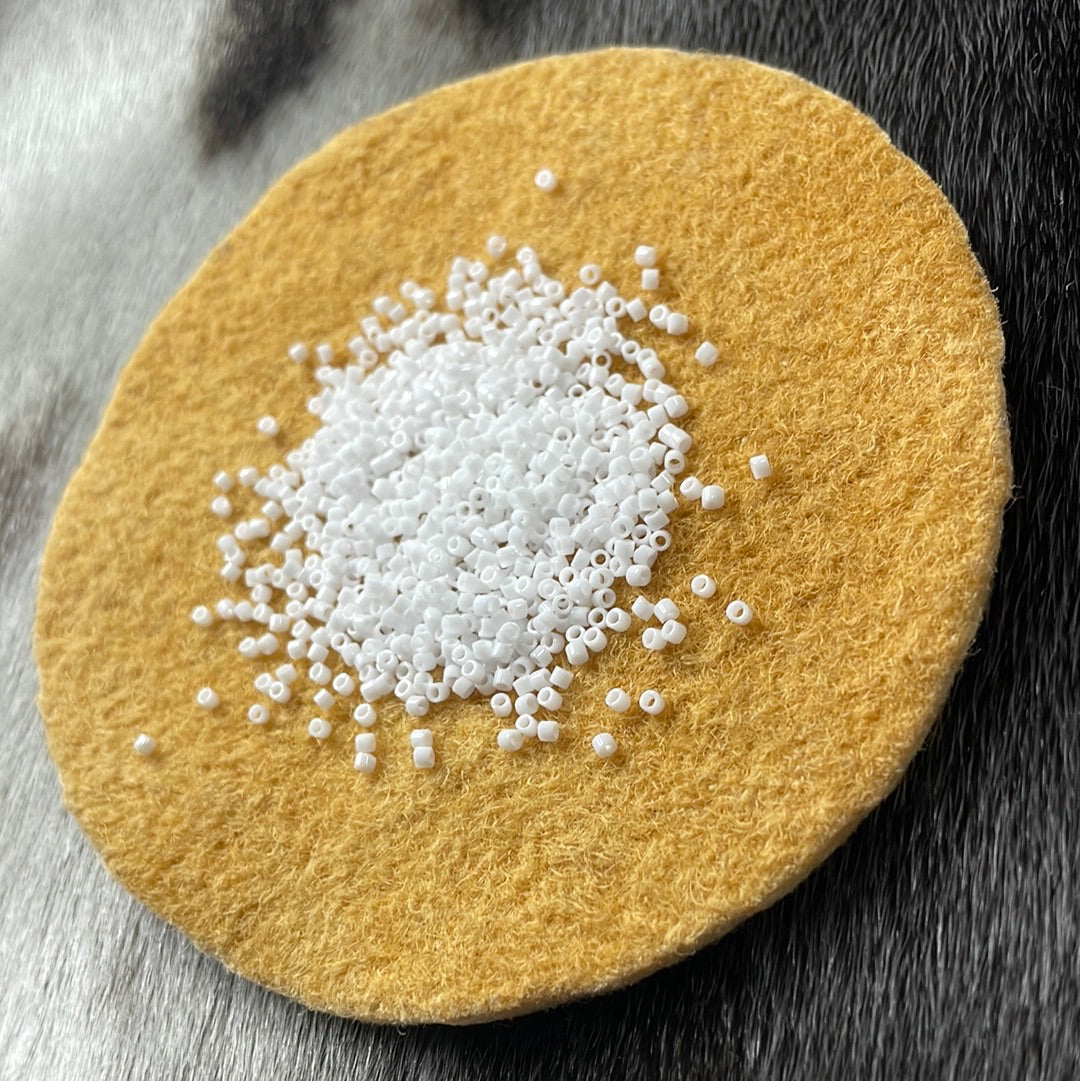 11/0 Miyuki Delica - Chalk White