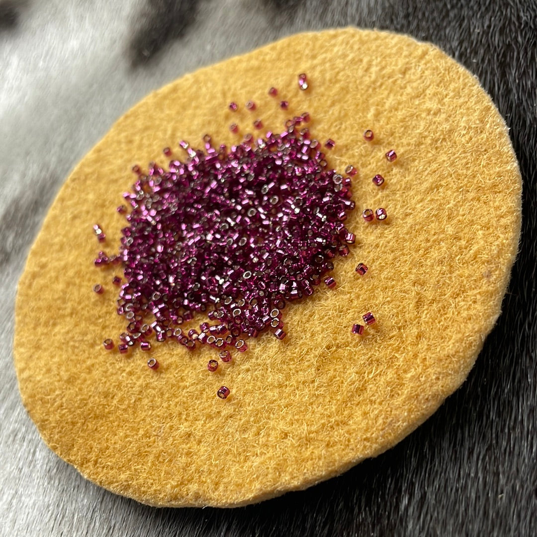 11/0 Miyuki Delica - Raspberry SL