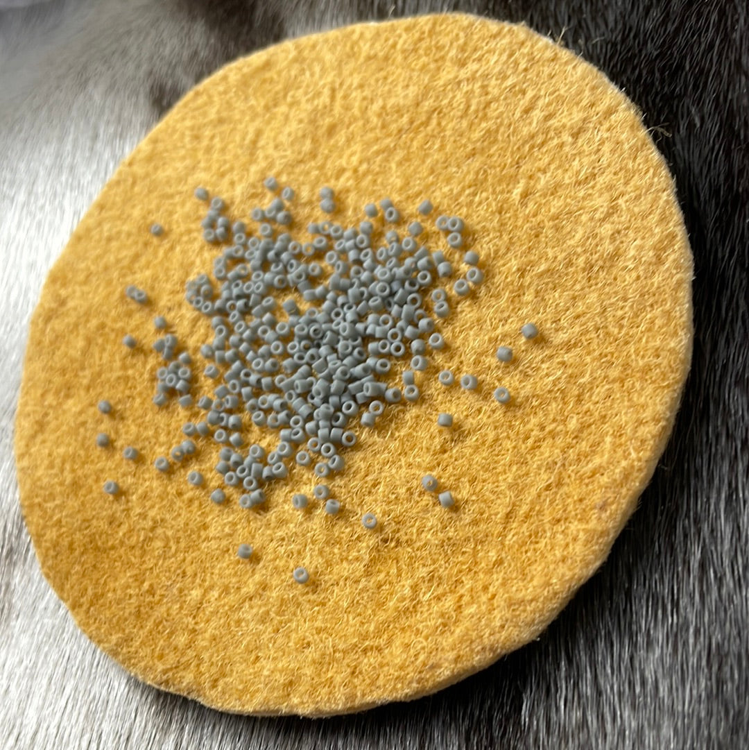 11/0 Miyuki Delica - Grey Op. Matte