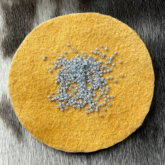 11/0 Miyuki Delica - Ghost Grey