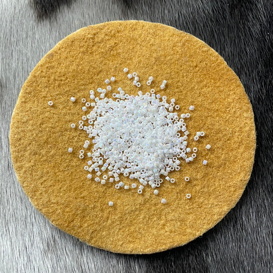 11/0 Miyuki Delica - White Pearl AB