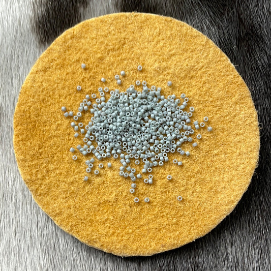 11/0 Miyuki Delica - Light Grey