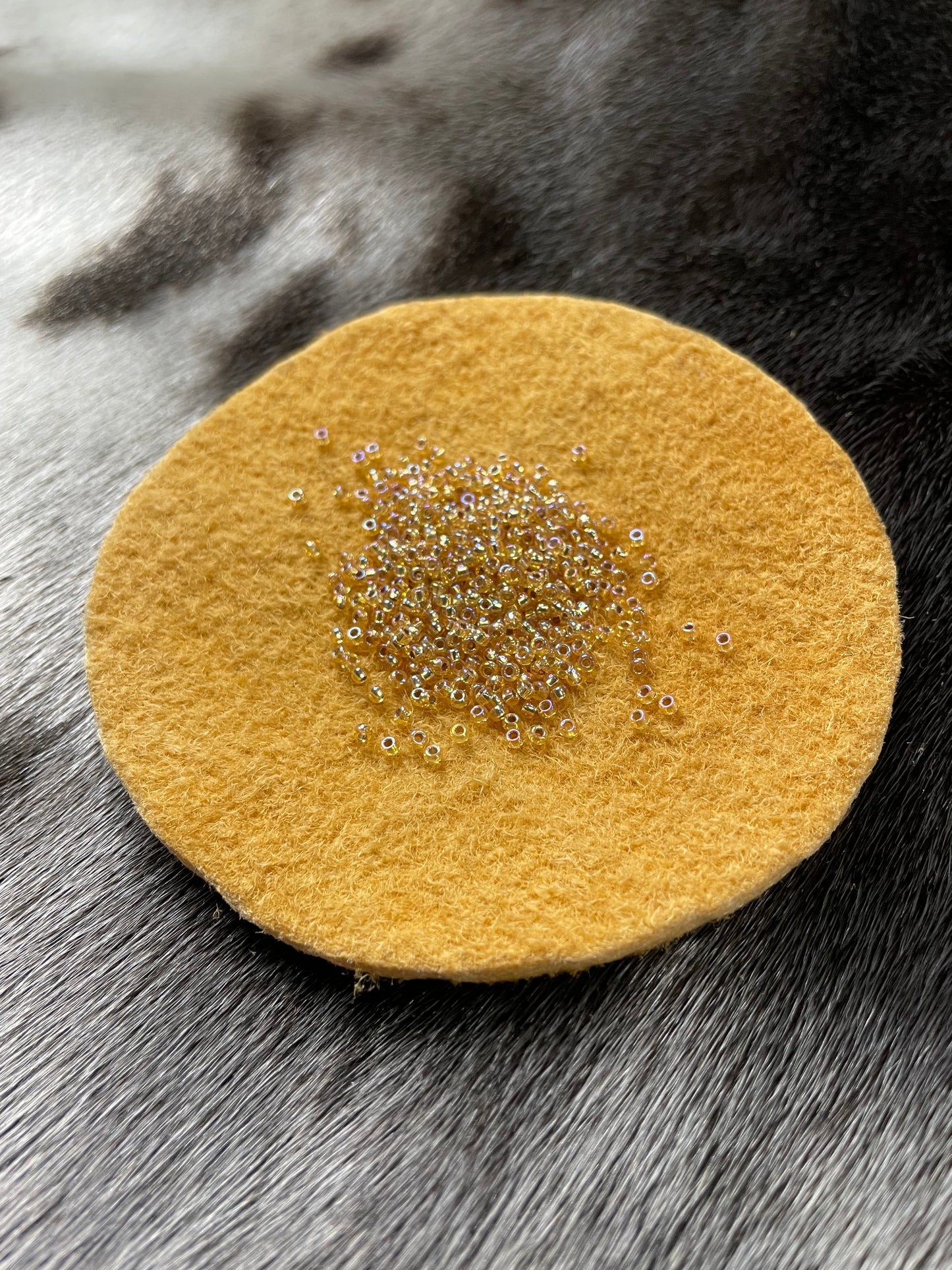 11/0 Miyuki Seed Bead - Gold Silverlined AB