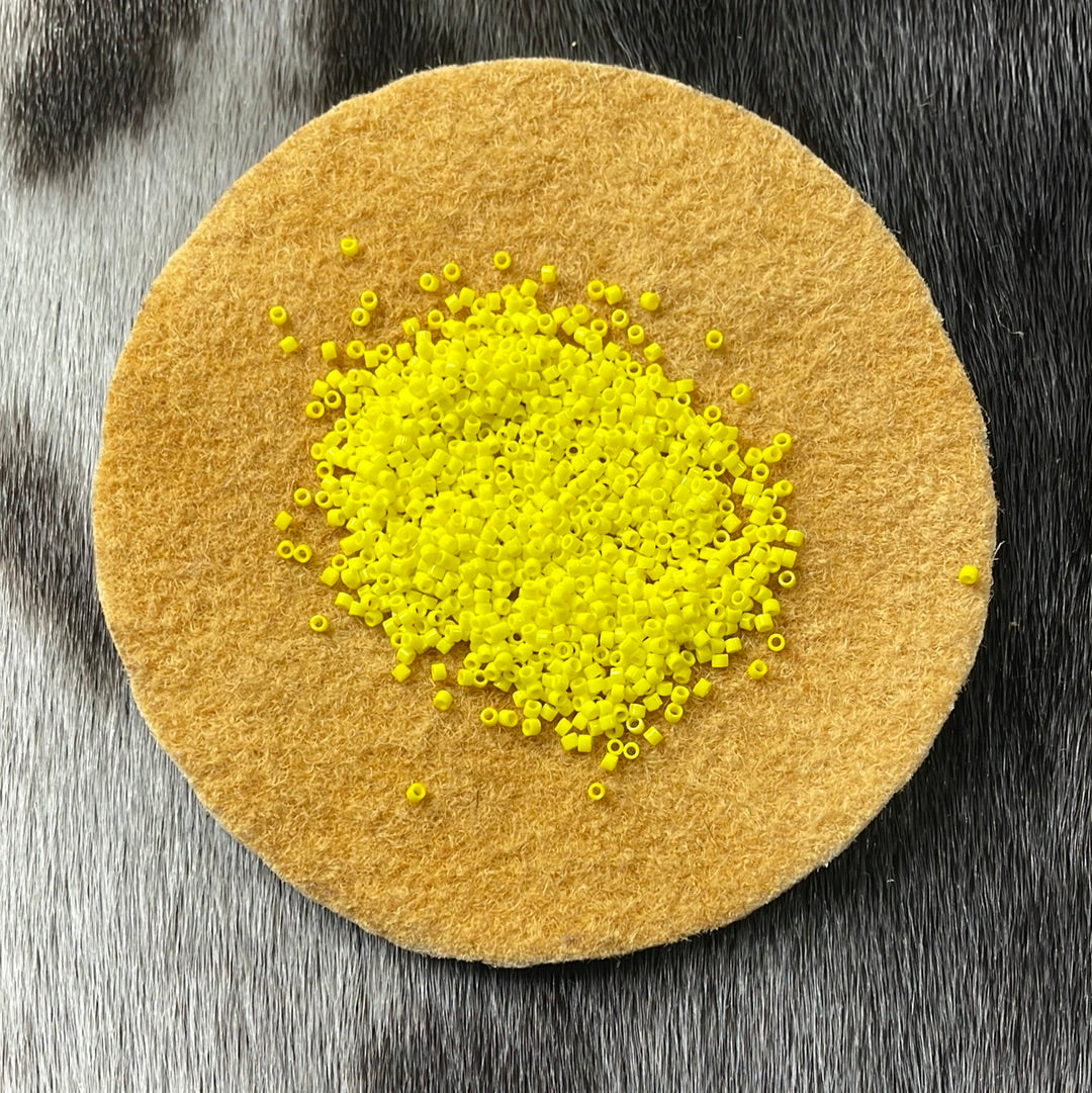 11/0 Miyuki Delica - Yellow