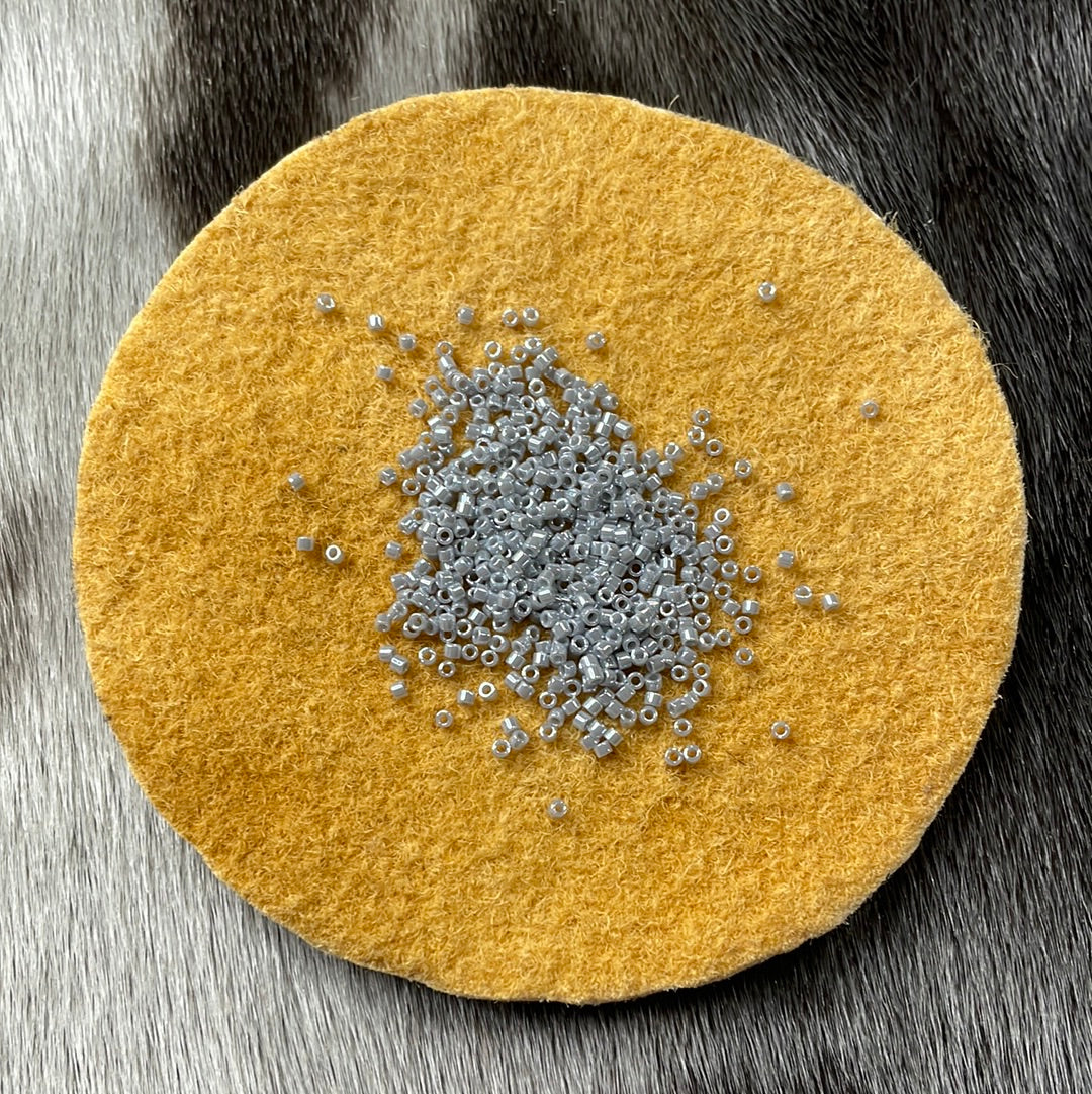 11/0 Miyuki Delica - Grey Ghost Op. L